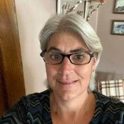 Photo of Linda Tomlinson